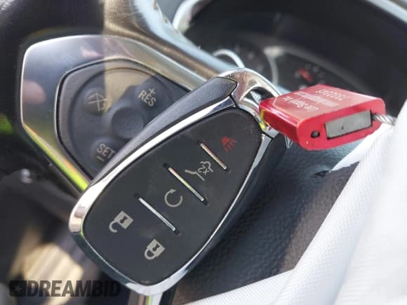 ✅ 2019 Chevrolet Traverse Premier • VIN: 1GNEVKKW0KJ131079 • Lot: 43219069. Wystawiony na IAAI z przebiegiem 109 504 mil. Bezpłatny archiwum sprzedaży aukcyjnych z USA i szczegółowy raport historii pojazdu na DreamBid. Zdjęcie 11.