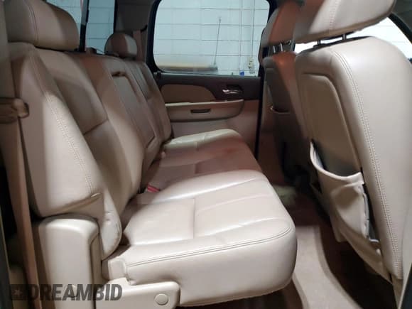 ✅ 2008 GMC Sierra 2500HD Work Truck • VIN: 1GTHK23698F188096 • Lot: 84331224. Listed on Copart with 241,361 mi. Free auction sales archive from the USA and detailed vehicle history report at DreamBid. Image 10.