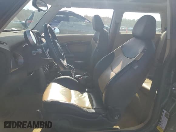 ✅ 2006 MINI Hardtop S • VIN: WMWRE33536TJ36483 • Lot: 84926995. Listed on Copart with 153,921 mi. Free auction sales archive from the USA and detailed vehicle history report at DreamBid. Image 7.