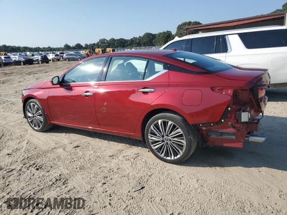 ✅ 2024 Nissan Altima SL • VIN: 1N4BL4EW9RN305183 • Лот: 64603745. Опубликован ранее на Copart с пробегом 8 608 миль. Бесплатный доступ к архиву аукционных продаж из США и подробный отчёт об истории автомобиля на DreamBid. Изображение 2.