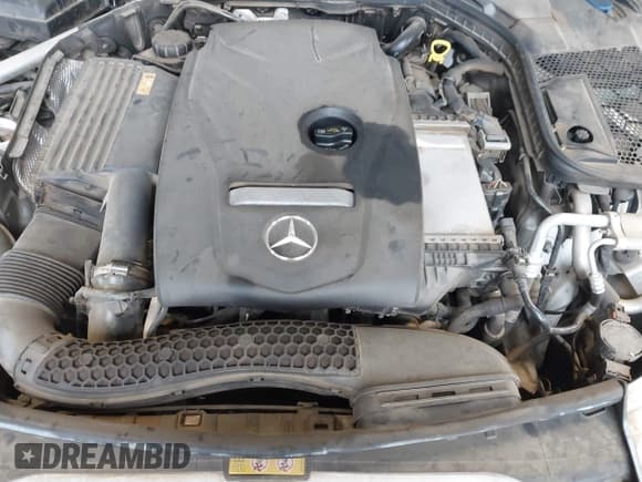 ✅ 2016 Mercedes-Benz C 300 • VIN: 55SWF4JB4GU119115 • Lot: 42258426. Wystawiony na IAAI z przebiegiem 88 765 mil. Bezpłatny archiwum sprzedaży aukcyjnych z USA i szczegółowy raport historii pojazdu na DreamBid. Zdjęcie 10.