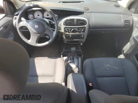 2005 Dodge Neon SXT z VIN 1B3ES56C95D232287, wystawiony jako Copart lot #60840895 z przebiegiem 72 655 mil mil oraz Czysty tytuł • Clean title. Historia ofert i sprzedaży dostępna na DreamBid. Obrazek 8.