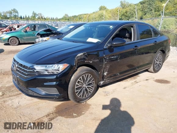 ✅ 2019 Volkswagen Jetta S • VIN: 3VWC57BU8KM118916 • Lot: 43216609. Listed on IAAI with 95,439 mi. Free auction sales archive from the USA and detailed vehicle history report at DreamBid. Image 2.