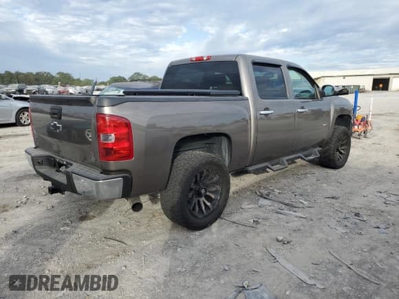 ✅ 2013 Chevrolet Silverado 1500 LTZ • VIN: 3GCPKTE71DG158591 • Lot: 70028134. Listed on Copart with 324,049 mi. Free auction sales archive from the USA and detailed vehicle history report at DreamBid. Image 3.