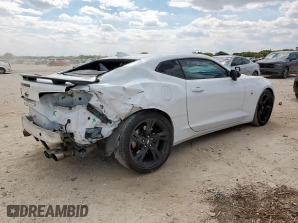 ✅ 2019 Chevrolet Camaro 1SS • VIN: 1G1FF1R72K0137550 • Лот: 80467775. Опубликован ранее на Copart с пробегом 34 861 миль. Бесплатный доступ к архиву аукционных продаж из США и подробный отчёт об истории автомобиля на DreamBid. Изображение 3.