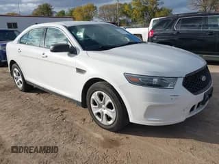 ✅ 2015 Ford Police Interceptor • VIN: 1FAHP2MK1FG208173 • Lot: 43606057. Wystawiony na IAAI z przebiegiem 132 385 mil. Bezpłatny archiwum sprzedaży aukcyjnych z USA i szczegółowy raport historii pojazdu na DreamBid. Zdjęcie 1.