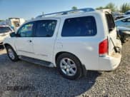 ✅ 2012 Nissan Armada SV • VIN: 5N1AA0NCXCN610723 • Лот: 81341425. Опубликован ранее на Copart с пробегом 210 056 миль. Бесплатный доступ к архиву аукционных продаж из США и подробный отчёт об истории автомобиля на DreamBid. Изображение 2.