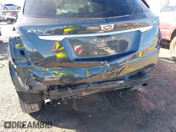 ✅ 2021 Cadillac XT5 AWD Premium Luxury • VIN: 1GYKNDRSXMZ170187 • Лот: 40965148. Опубликован ранее на IAAI с пробегом 30 294 миль. Бесплатный доступ к архиву аукционных продаж из США и подробный отчёт об истории автомобиля на DreamBid. Изображение 18.