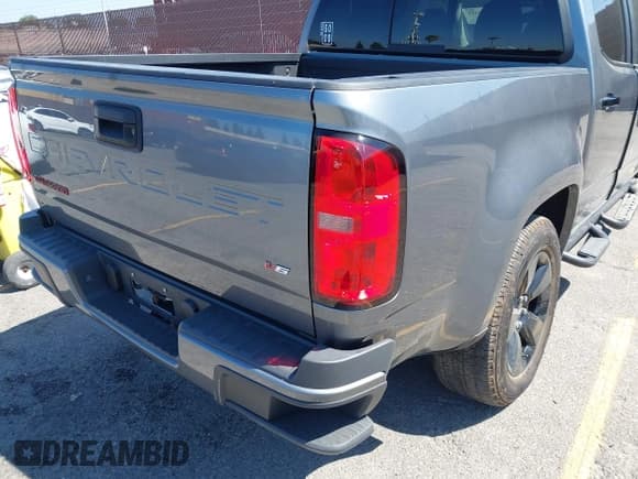 ✅ 2021 Chevrolet Colorado 2WD LT • VIN: 1GCGSCEN2M1111518 • Lot: 43166161. Listed on IAAI with 21,197 mi. Free auction sales archive from the USA and detailed vehicle history report at DreamBid. Image 4.
