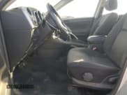 ✅ 2004 Pontiac Vibe • VIN: 5Y2SL62884Z423982 • Lot: 93042875. Listed on Copart with 166,586 mi. Free auction sales archive from the USA and detailed vehicle history report at DreamBid. Image 7.