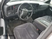 ✅ 2006 Chevrolet Silverado 1500 LS • VIN: 1GCEC14V26Z240390 • Лот: 71025874. Опубликован ранее на Copart с пробегом 171 828 миль. Бесплатный доступ к архиву аукционных продаж из США и подробный отчёт об истории автомобиля на DreamBid. Изображение 8.