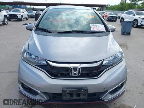 ✅ 2018 Honda Fit Sport • VIN: 3HGGK5G64JM709465 • Lot: 42322071. Listed on IAAI with 136,574 mi. Free auction sales archive from the USA and detailed vehicle history report at DreamBid. Image 12.