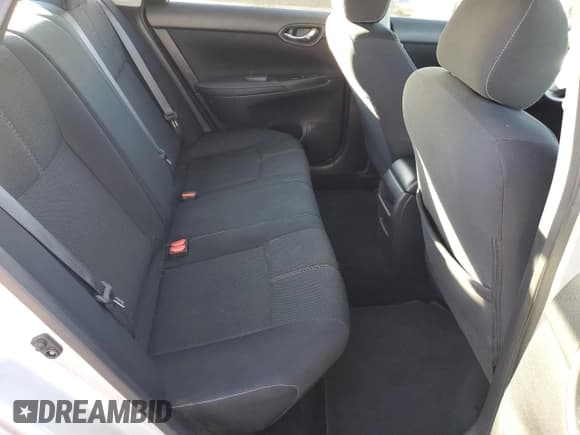 ✅ 2017 Nissan Sentra SV • VIN: 3N1AB7AP1HY322668 • Лот: 90331165. Опубликован ранее на Copart с пробегом 111 397 миль. Бесплатный доступ к архиву аукционных продаж из США и подробный отчёт об истории автомобиля на DreamBid. Изображение 10.