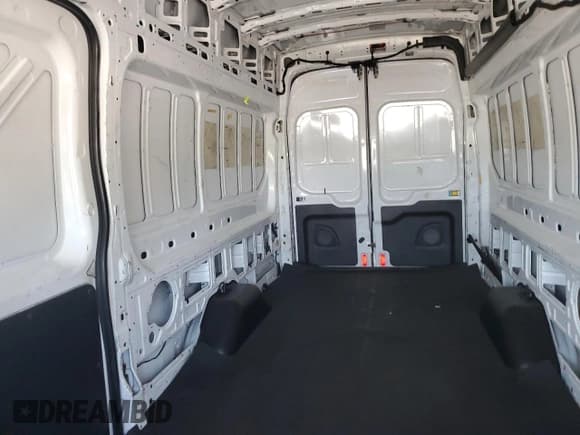 ✅ 2015 Ford Transit • VIN: 1FTSW3XV4FKB21413 • Lot: 66442445. Wystawiony na Copart z przebiegiem 65 284 mil. Bezpłatny archiwum sprzedaży aukcyjnych z USA i szczegółowy raport historii pojazdu na DreamBid. Zdjęcie 10.