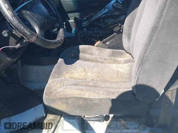 2002 Dodge Dakota with VIN 1B7FL36N32S507116, listed as a IAAI auction lot 42990993 with Not provided miles and . Bid and sale history available at DreamBid. Image 13.