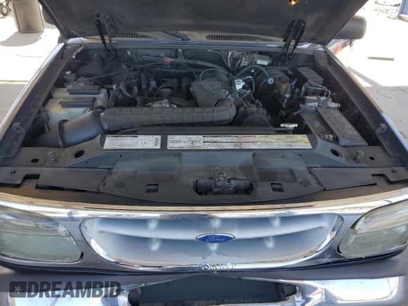 ✅ 1995 Ford Explorer Eddie Bauer • VIN: 1FMDU32X2SUB97231 • Lot: 92242785. Listed on Copart with 217,781 mi. Free auction sales archive from the USA and detailed vehicle history report at DreamBid. Image 11.