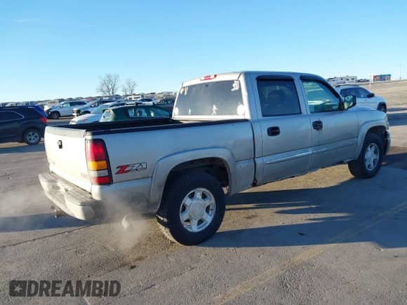 2006 GMC Sierra 1500 SLE1 с VIN 2GTEK13T461191298, выставлен на аукционе IAAI как лот 41453426 с пробегом 179 858 миль миль и . История ставок и продаж доступна на DreamBid. Изображение 4.