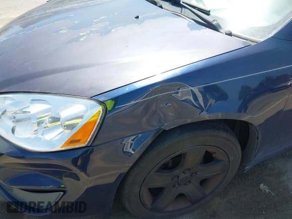 ✅ 2010 Pontiac G6 1SB • VIN: 1G2ZA5E00A4148125 • Lot: 42176241. Wystawiony na IAAI z przebiegiem 188 787 mil. Bezpłatny archiwum sprzedaży aukcyjnych z USA i szczegółowy raport historii pojazdu na DreamBid. Zdjęcie 6.