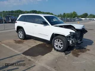 ✅ 2022 Jeep Grand Cherokee Limited • VIN: 1C4RJHBG4N8556401 • Lot: 42984475. Wystawiony na IAAI z przebiegiem 41 669 mil. Bezpłatny archiwum sprzedaży aukcyjnych z USA i szczegółowy raport historii pojazdu na DreamBid. Zdjęcie 1.