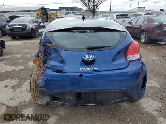2017 Hyundai Veloster z VIN KMHTC6AD8HU324368, wystawiony jako Copart lot #37286853 z przebiegiem 90 777 mil mil oraz . Historia ofert i sprzedaży dostępna na DreamBid. Obrazek 6.