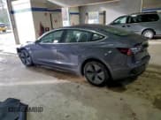 ✅ 2018 Tesla Model 3 Long Range Battery • VIN: 5YJ3E1EB5JF074953 • Лот: 94167505. Опубликован ранее на Copart с пробегом 62 380 миль. Бесплатный доступ к архиву аукционных продаж из США и подробный отчёт об истории автомобиля на DreamBid. Изображение 2.