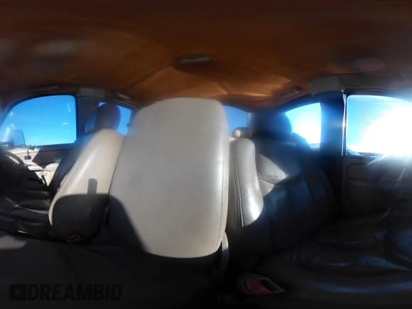 ✅ 2005 Chevrolet Silverado 2500HD LS • VIN: 1GCHK29U05E326924 • Лот: 43746774. Опубликован ранее на IAAI с пробегом 212 811 миль. Бесплатный доступ к архиву аукционных продаж из США и подробный отчёт об истории автомобиля на DreamBid. Изображение 21.