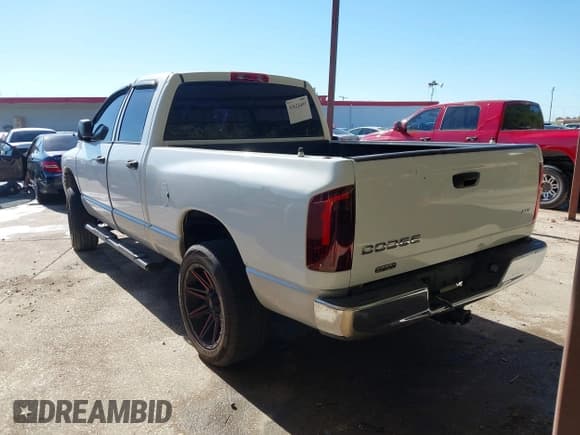 ✅ 2004 Dodge 1500 SLT • VIN: 1D7HU18D54J158148 • Lot: 43624483. Wystawiony na IAAI z przebiegiem 346 407 mil. Bezpłatny archiwum sprzedaży aukcyjnych z USA i szczegółowy raport historii pojazdu na DreamBid. Zdjęcie 3.