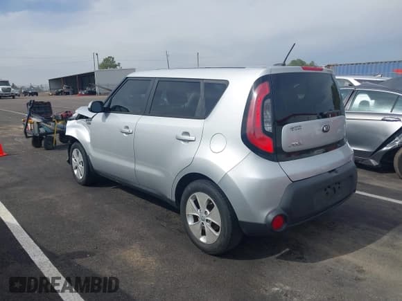 ✅ 2015 Kia Soul • VIN: KNDJN2A23F7808005 • Lot: 43537756. Listed on IAAI with 136,373 mi. Free auction sales archive from the USA and detailed vehicle history report at DreamBid. Image 3.