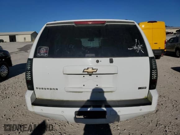 ✅ 2007 Chevrolet Suburban LT • VIN: 3GNFK16387G266309 • Lot: 92648945. Listed on Copart with Not provided. Free auction sales archive from the USA and detailed vehicle history report at DreamBid. Image 6.