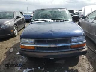 ✅ 2002 Chevrolet S-10 LS • VIN: 1GCCS14W728192517 • Лот: 48895535. Опубликован ранее на Copart с пробегом 94 854 миль. Бесплатный доступ к архиву аукционных продаж из США и подробный отчёт об истории автомобиля на DreamBid. Изображение 5.