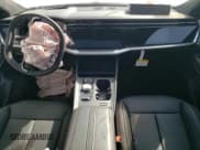 ✅ 2024 Jeep Wagoneer S Launch Edition • VIN: 3C4RJNAK1RT178842 • Lot: 50590285. Wystawiony na Copart z przebiegiem Nie podano. Bezpłatny archiwum sprzedaży aukcyjnych z USA i szczegółowy raport historii pojazdu na DreamBid. Zdjęcie 8.