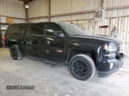 ✅ 2018 Chevrolet Silverado 1500 LTZ • VIN: 3GCUKSEJ5JG635964 • Lot: 86049035. Wystawiony na Copart z przebiegiem 179 676 mil. Bezpłatny archiwum sprzedaży aukcyjnych z USA i szczegółowy raport historii pojazdu na DreamBid. Zdjęcie 4.