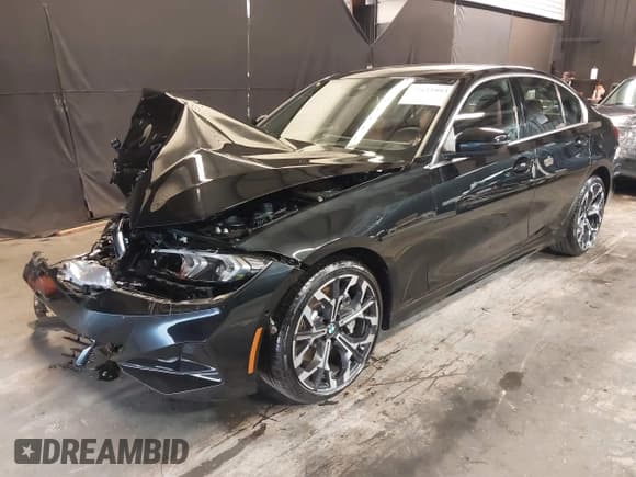 ✅ 2025 BMW 3 Series 330i xDrive • VIN: 3MW89CW08S8F24309 • Lot: 42125993. Wystawiony na IAAI z przebiegiem 457 mil. Bezpłatny archiwum sprzedaży aukcyjnych z USA i szczegółowy raport historii pojazdu na DreamBid. Zdjęcie 22.