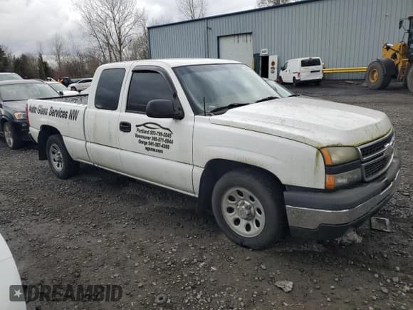 ✅ 2006 Chevrolet Silverado 1500 LT1 • VIN: 1GCEC19T76Z146884 • Лот: 46952675. Опубликован ранее на Copart с пробегом Не указан. Бесплатный доступ к архиву аукционных продаж из США и подробный отчёт об истории автомобиля на DreamBid. Изображение 4.