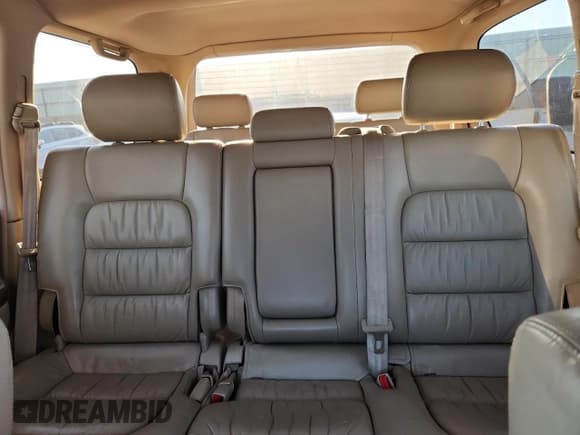 ✅ 2002 Lexus LX 470 • VIN: JTJHT00W923523160 • Lot: 68846845. Wystawiony na Copart z przebiegiem 202 169 mil. Bezpłatny archiwum sprzedaży aukcyjnych z USA i szczegółowy raport historii pojazdu na DreamBid. Zdjęcie 10.