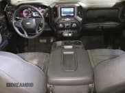 ✅ 2019 Chevrolet Silverado 1500 Custom • VIN: 1GCRYBEH4KZ308328 • Lot: 62193385. Wystawiony na Copart z przebiegiem 98 537 mil. Bezpłatny archiwum sprzedaży aukcyjnych z USA i szczegółowy raport historii pojazdu na DreamBid. Zdjęcie 8.