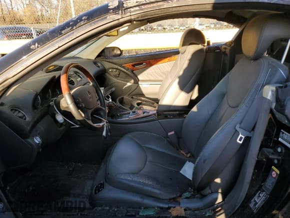 ✅ 2004 Mercedes-Benz SL 500 • VIN: WDBSK76F04F069988 • Lot: 41449095. Listed on Copart with 47,471 mi. Free auction sales archive from the USA and detailed vehicle history report at DreamBid. Image 7.