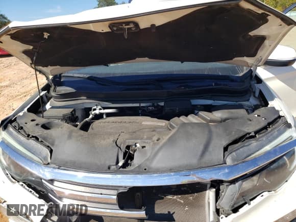 ✅ 2018 Honda Pilot EX • VIN: 5FNYF5H34JB032787 • Лот: 82589605. Опубликован ранее на Copart с пробегом 91 601 миль. Бесплатный доступ к архиву аукционных продаж из США и подробный отчёт об истории автомобиля на DreamBid. Изображение 12.