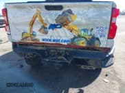 ✅ 2023 Chevrolet Silverado 1500 LT Trail Boss • VIN: 3GCUDFED3PG197885 • Lot: 41733427. Wystawiony na IAAI z przebiegiem 64 911 mil. Bezpłatny archiwum sprzedaży aukcyjnych z USA i szczegółowy raport historii pojazdu na DreamBid. Zdjęcie 6.