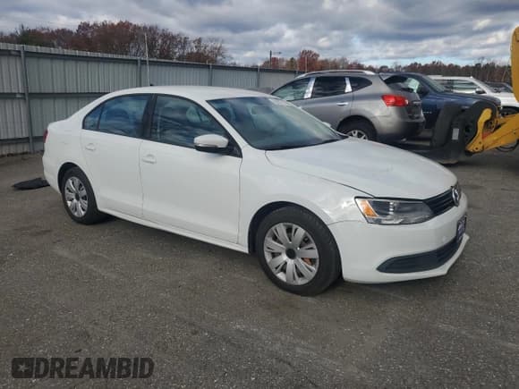 ✅ 2014 Volkswagen Jetta SE • VIN: 3VWD17AJ7EM315524 • Лот: 93297115. Опубликован ранее на Copart с пробегом 192 777 миль. Бесплатный доступ к архиву аукционных продаж из США и подробный отчёт об истории автомобиля на DreamBid. Изображение 4.