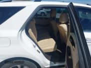 ✅ 2016 Mercedes-Benz GLE 350 • VIN: 4JGDA5JB7GA789601 • Lot: 43065420. Wystawiony na IAAI z przebiegiem 76 297 mil. Bezpłatny archiwum sprzedaży aukcyjnych z USA i szczegółowy raport historii pojazdu na DreamBid. Zdjęcie 8.