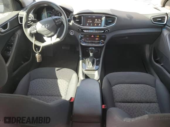 2019 Hyundai Ioniq Blue с VIN KMHC65LC4KU118543, выставлен на аукционе Copart как лот 78329614 с пробегом 102 062 миль миль и На запчасти • Non repairable. История ставок и продаж доступна на DreamBid. Изображение 8.