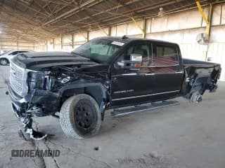✅ 2018 GMC Sierra 3500HD Denali • VIN: 1GT42YEY3JF249531 • Lot: 84432425. Wystawiony na Copart z przebiegiem 89 720 mil. Bezpłatny archiwum sprzedaży aukcyjnych z USA i szczegółowy raport historii pojazdu na DreamBid. Zdjęcie 1.