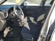 ✅ 2022 Hyundai Venue SE • VIN: KMHRB8A36NU160212 • Lot: 42151185. Wystawiony na Copart z przebiegiem 56 934 mil. Bezpłatny archiwum sprzedaży aukcyjnych z USA i szczegółowy raport historii pojazdu na DreamBid. Zdjęcie 7.