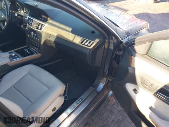 ✅ 2011 Mercedes-Benz E 350 Luxury • VIN: WDDHF2EB5BA350475 • Lot: 41777123. Listed on IAAI with 154,730 mi. Free auction sales archive from the USA and detailed vehicle history report at DreamBid. Image 5.