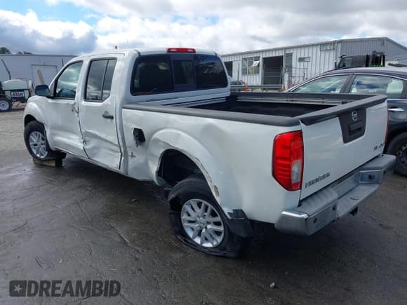 ✅ 2017 Nissan Frontier SL • VIN: 1N6AD0FV2HN750975 • Lot: 43574104. Wystawiony na IAAI z przebiegiem 75 897 mil. Bezpłatny archiwum sprzedaży aukcyjnych z USA i szczegółowy raport historii pojazdu na DreamBid. Zdjęcie 3.