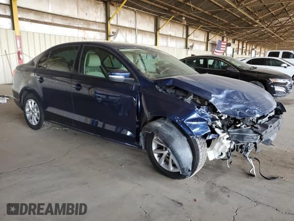 ✅ 2011 Volkswagen Jetta SE • VIN: 3VWDX7AJXBM337284 • Lot: 63803105. Listed on Copart with 171,546 mi. Free auction sales archive from the USA and detailed vehicle history report at DreamBid. Image 4.
