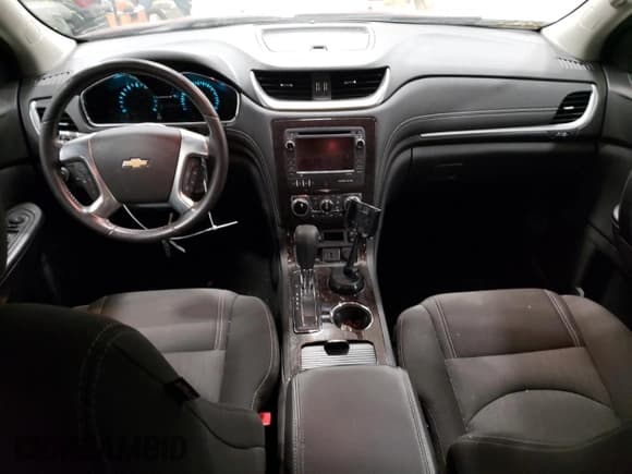 ✅ 2017 Chevrolet Traverse LT • VIN: 1GNKRGKD2HJ110729 • Lot: 72923253. Wystawiony na Copart z przebiegiem 83 591 mil. Bezpłatny archiwum sprzedaży aukcyjnych z USA i szczegółowy raport historii pojazdu na DreamBid. Zdjęcie 8.