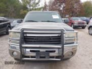 ✅ 2003 GMC Sierra 1500 SLT • VIN: 1GTEK19T53Z131203 • Lot: 43619248. Wystawiony na IAAI z przebiegiem 296 709 mil. Bezpłatny archiwum sprzedaży aukcyjnych z USA i szczegółowy raport historii pojazdu na DreamBid. Zdjęcie 11.