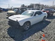 ✅ 2018 Dodge Challenger SXT Plus • VIN: 2C3CDZAG6JH286780 • Lot: 43692323. Wystawiony na Copart z przebiegiem 73 723 mil. Bezpłatny archiwum sprzedaży aukcyjnych z USA i szczegółowy raport historii pojazdu na DreamBid. Zdjęcie 1.